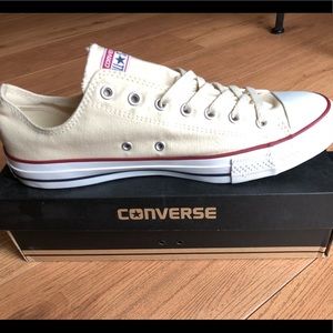 Brand new size 12 low top converse cream colored